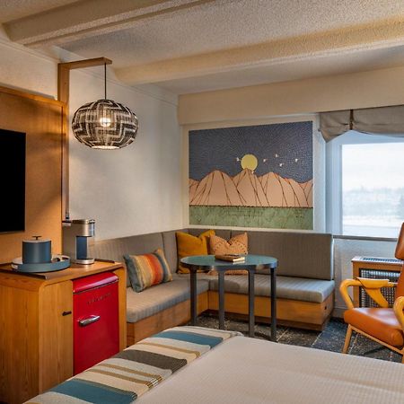 Aviator Hotel Анкоридж Экстерьер фото
